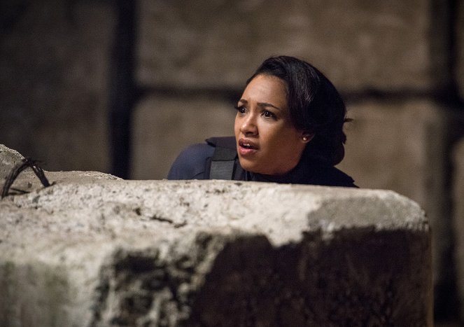 The Flash - Welcome to Earth-2 - Photos - Candice Patton