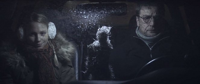 Case Rabbit - De la película - Enni Ojutkangas, Raimo Hytti