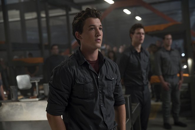 The Divergent Series: Allegiant - Photos - Miles Teller