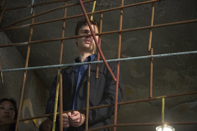 Divergente 3 : Au-delà du mur - Film - Ansel Elgort