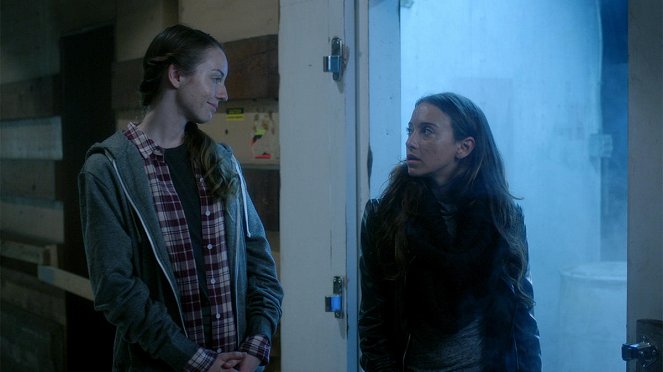 The Magicians - The Source of Magic - Van film - Kacey Rohl, Stella Maeve