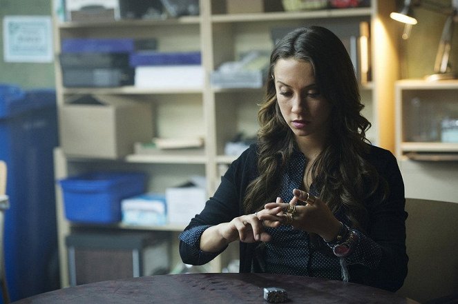 The Magicians - Season 1 - Consequences of Advanced Spellcasting - Photos - Stella Maeve
