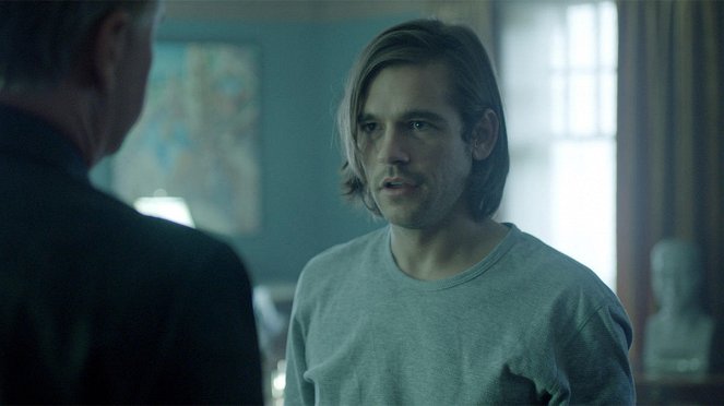 The Magicians - The World in the Walls - Van film - Jason Ralph