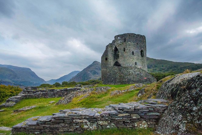 Castles: Britain's Fortified History - Filmfotók