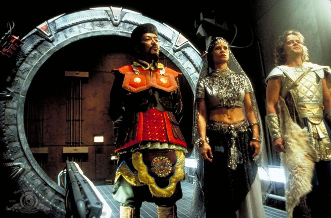 Stargate Kommando SG-1 - Season 3 - Die Saat des Verrats - Filmfotos - Vince Crestejo, Jacqueline Samuda, Ron Halder