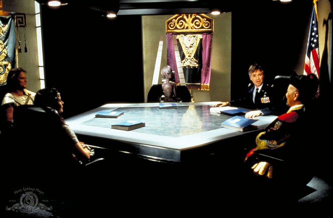 Stargate Kommando SG-1 - Season 3 - Die Saat des Verrats - Filmfotos - Ron Halder, Richard Dean Anderson