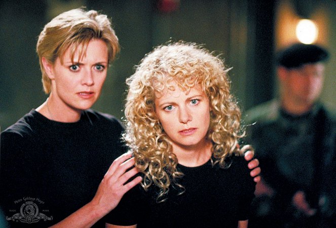 Stargate SG-1 - Past and Present - Photos - Amanda Tapping, Megan Leitch