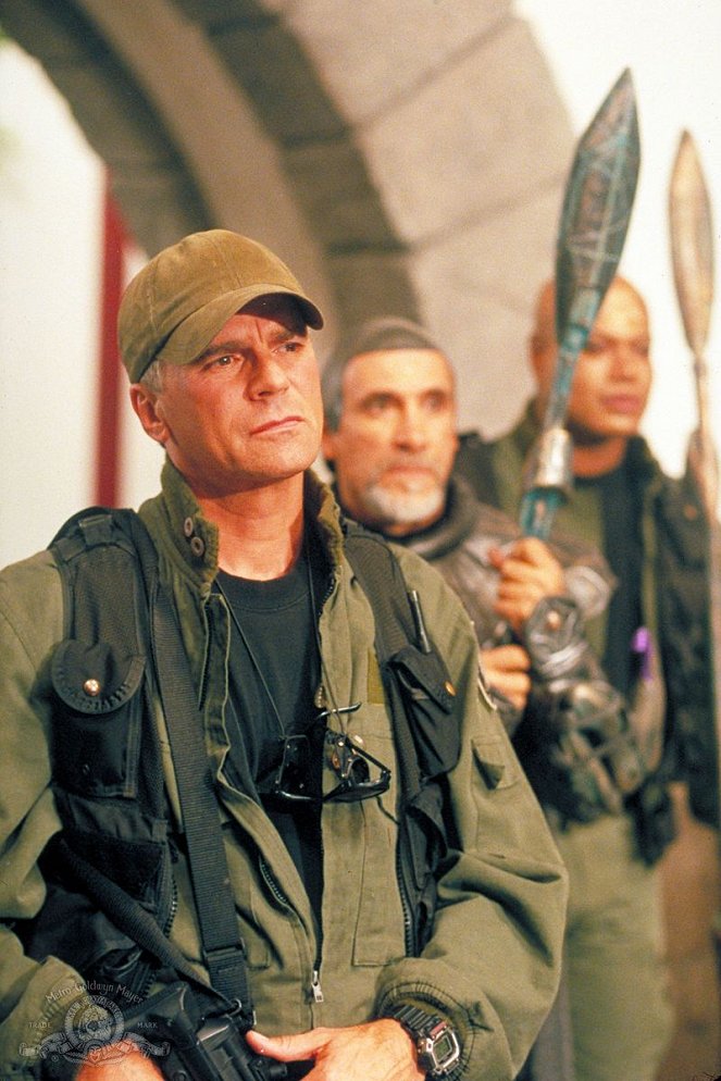Stargate SG-1 - Season 3 - Maternal Instinct - Photos - Richard Dean Anderson