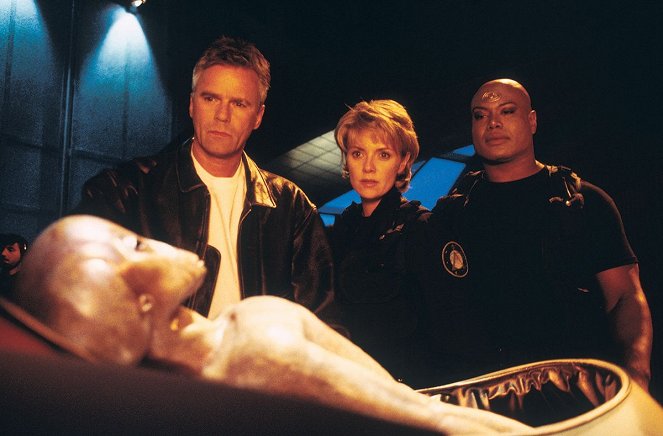 Stargate SG-1 - Season 3 - Nemesis - Photos - Richard Dean Anderson, Amanda Tapping, Christopher Judge