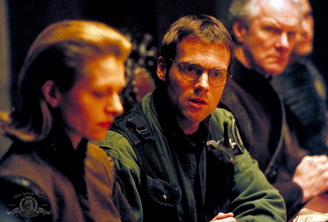 Stargate SG-1 - Season 4 - The Other Side - Van film - Michael Shanks