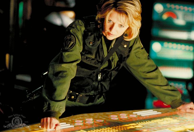 Stargate SG-1 - Season 4 - The Other Side - Photos - Amanda Tapping
