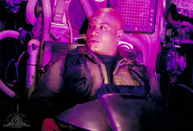 Stargate SG-1 - Season 4 - The Other Side - Photos - Christopher Judge