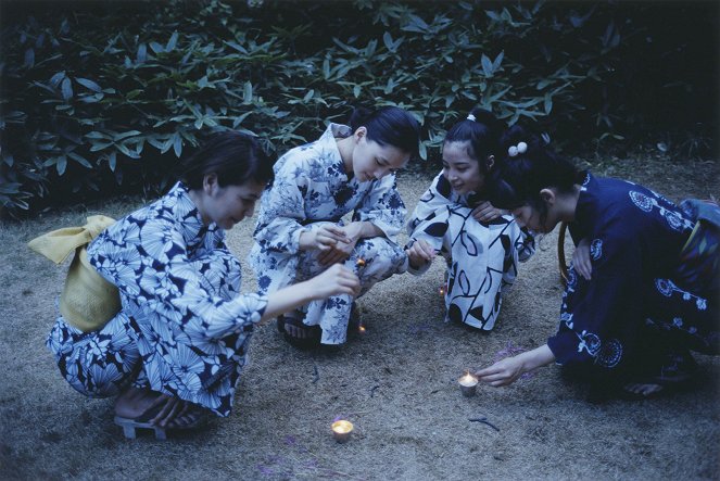 Naše malá sestra - Z filmu - Masami Nagasawa, Haruka Ajase, Suzu Hirose, Kaho