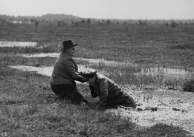 Helge Ranin Kahden tanssin välillä (1930) | Galerie - Z filmu | ČSFD.cz