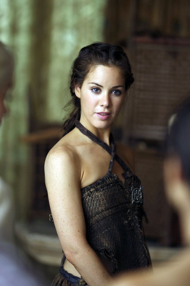 Game of Thrones - The Ghost of Harrenhal - Photos - Roxanne McKee