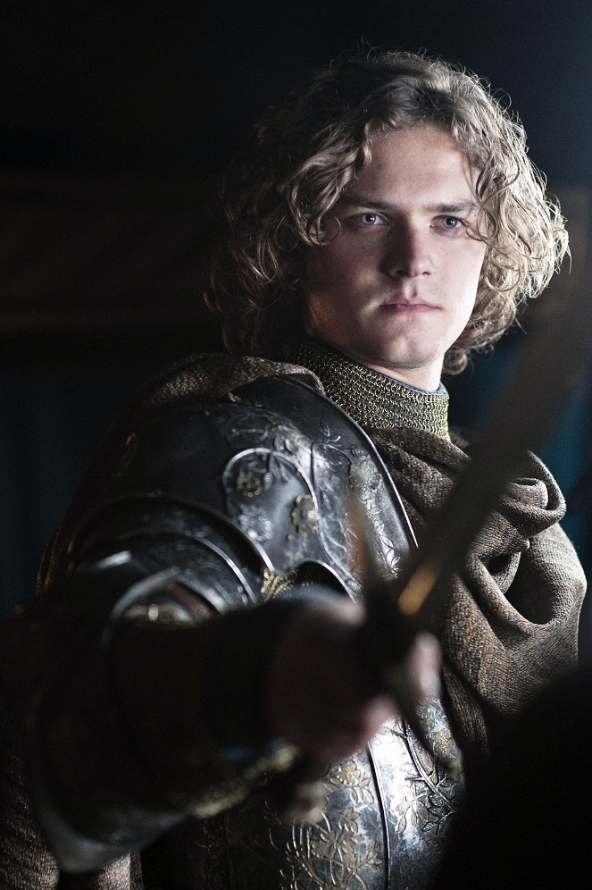 Game of Thrones - Season 2 - The Ghost of Harrenhal - Photos - Finn Jones