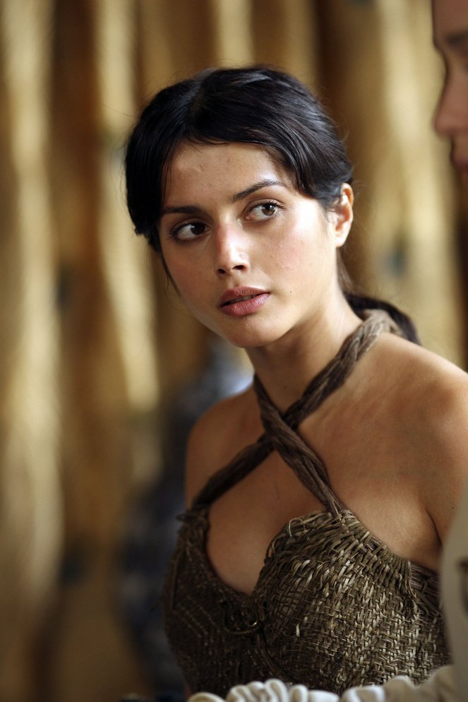 Game of Thrones - Season 2 - The Ghost of Harrenhal - Photos - Amrita Acharia