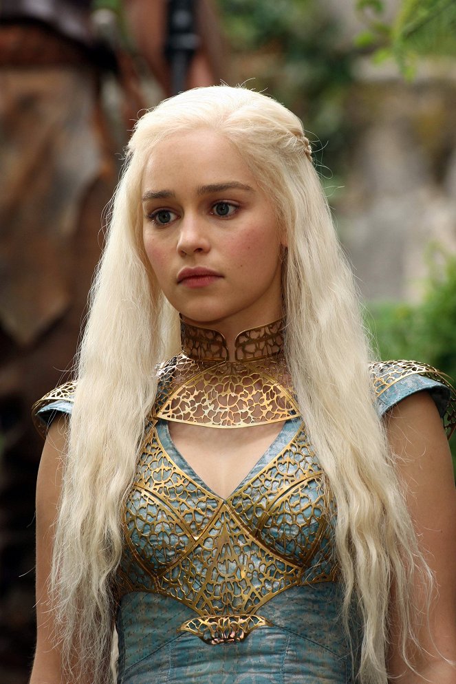 Game of Thrones - The Old Gods and the New - Photos - Emilia Clarke