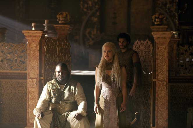 Game of Thrones - A Man Without Honor - Photos - Nonso Anozie, Emilia Clarke, Steven Cole