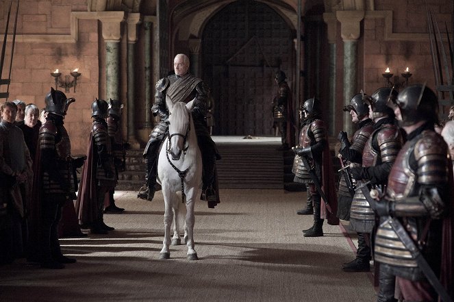 Game of Thrones - Season 2 - Valar Morghulis - Kuvat elokuvasta - Charles Dance