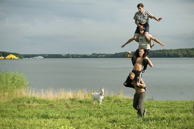 Rongyos szövetség - Filmfotók - Vasiliy Butkevich, Ivan Yankovskiy, Aleksandr Pal, Pavel Chinaryov