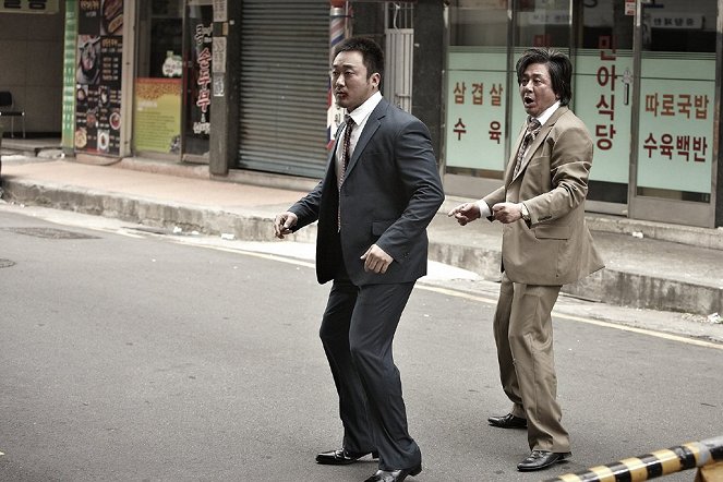 Nameless Gangster - De la película - Dong-seok Ma, Min-shik Choi