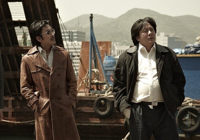 Nameless Gangster: Rules of the Time - Photos - Jung-woo Ha, Min-shik Choi