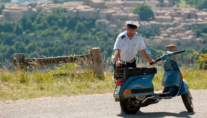 Městečko Urbino: Vražda v olivovém háji - Z filmu - Leonardo Nigro
