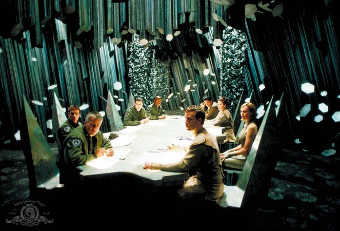 Stargate Kommando SG-1 - Season 4 - Shan’aucs Opfer - Filmfotos - Richard Dean Anderson, JR Bourne, Vanessa Angel