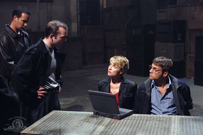 Stargate SG-1 - Point of No Return - Photos - Matthew Bennett, Amanda Tapping, Michael Shanks