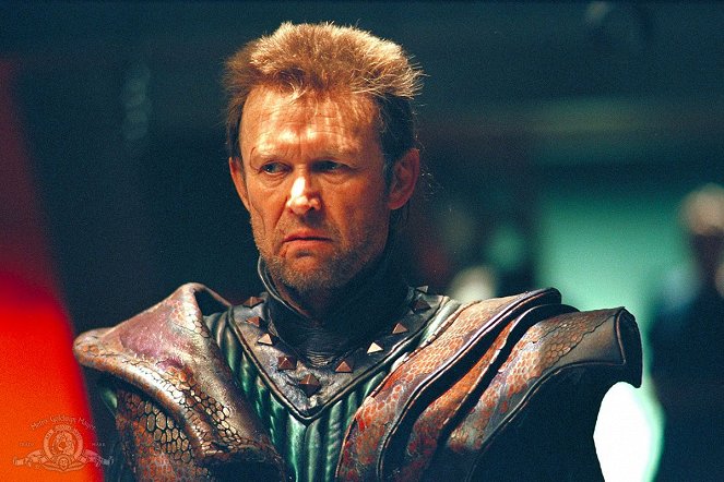 Stargate SG-1 - The Serpent's Venom - Photos - Paul Koslo