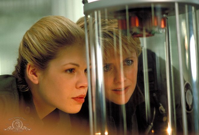 Stargate SG-1 - Season 4 - Prodigy - Photos - Elisabeth Rosen, Amanda Tapping