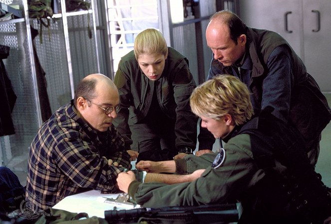 Stargate SG-1 - Prodigy - Kuvat elokuvasta - Bill Dow, Elisabeth Rosen, Amanda Tapping, Hrothgar Mathews