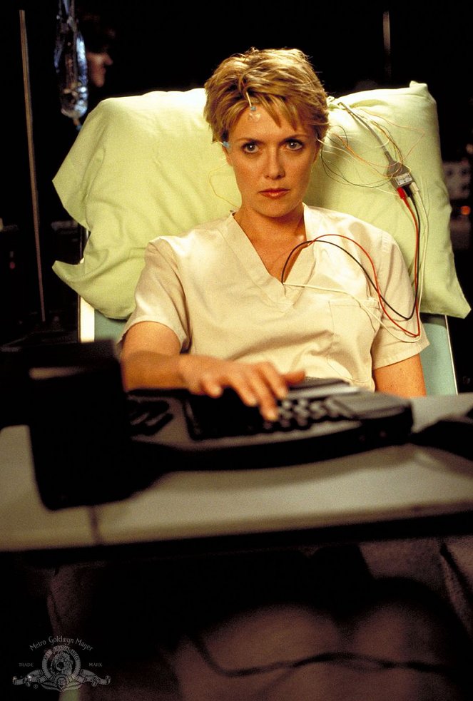 Stargate SG-1 - Season 4 - Entity - Van film - Amanda Tapping