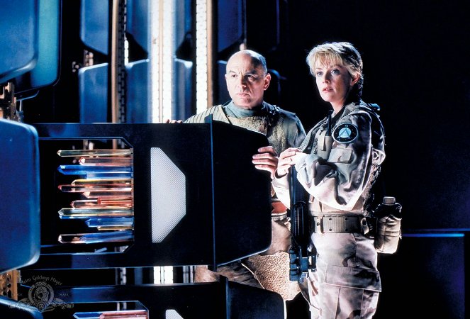 Stargate SG-1 - Season 5 - Enemies - Kuvat elokuvasta - Carmen Argenziano, Amanda Tapping