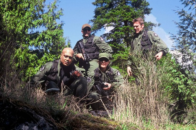 Stargate SG-1 - Season 5 - Beast of Burden - Photos - Christopher Judge, Michael Shanks