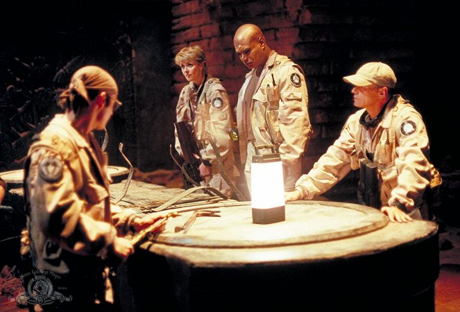 Stargate SG-1 - The Tomb - Film - Amanda Tapping, Christopher Judge, Richard Dean Anderson