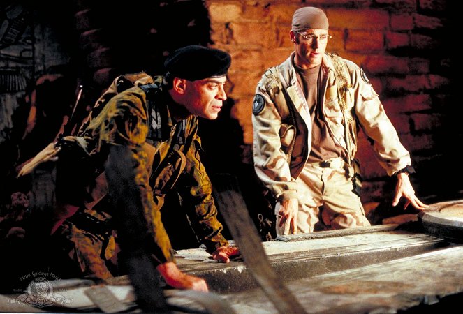 Stargate SG-1 - The Tomb - Film - Earl Pastko, Michael Shanks