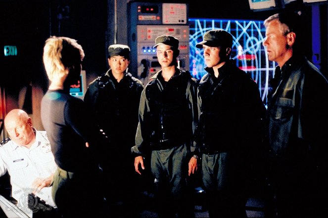 Stargate SG-1 - Proving Ground - Film - Don S. Davis, Grace Park, David Kopp, Courtenay J. Stevens, Richard Dean Anderson
