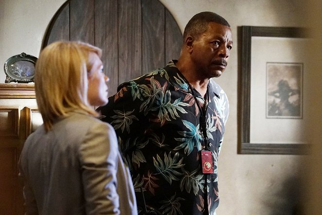 Colony - Blind Spot - Photos - Carl Weathers