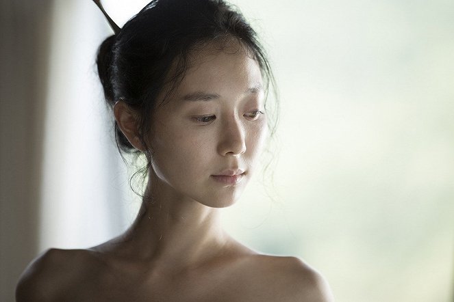 Bom - Film - Yoo-young Lee