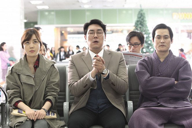 Oolineun hyeongjeibnida - Filmfotók - Jin-yi Yoon, Jin-woong Cho, Sung-kyun Kim
