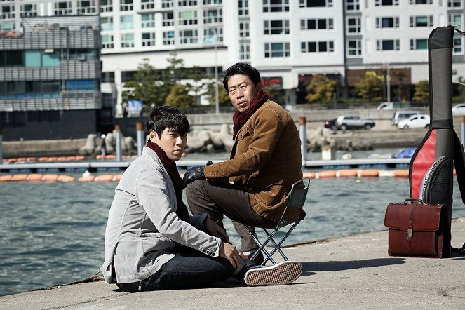Tajja : shinui son - Do filme - T.O.P, Hae-jin Yoo