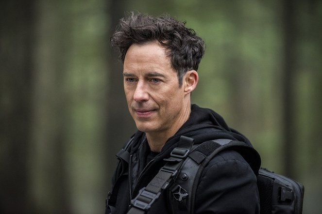 The Flash - Escape from Earth-2 - Van film - Tom Cavanagh