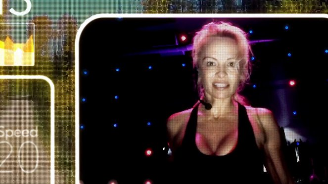 Connected - De la película - Pamela Anderson
