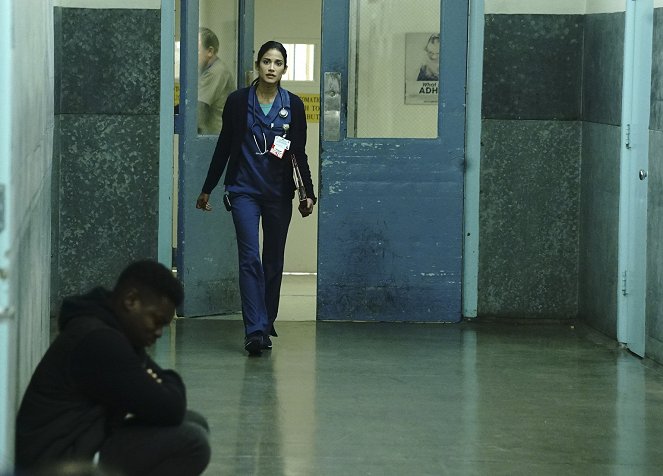 Code Black - Season 1 - Überlebensschuld - Filmfotos - Melanie Chandra