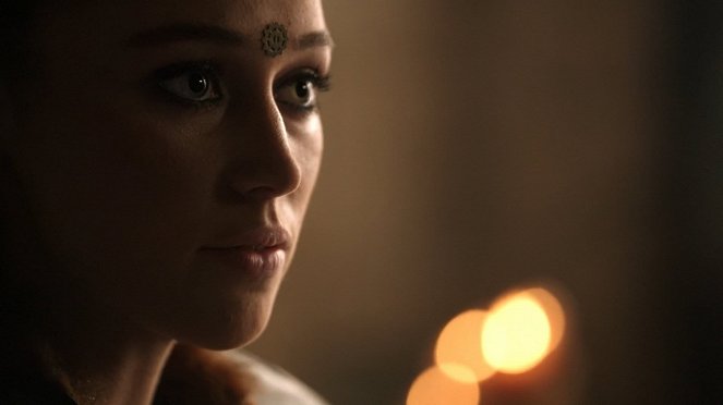 Prvních 100 - Série 3 - Wanheda: Part 2 - Z filmu - Alycia Debnam-Carey