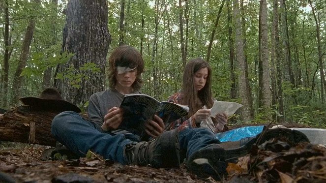 The Walking Dead - L'Autre monde - Film - Chandler Riggs, Katelyn Nacon