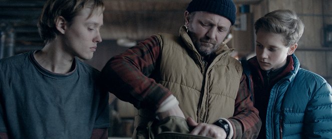 Na granicy - De la película - Bartosz Bielenia, Andrzej Chyra, Kuba Henriksen