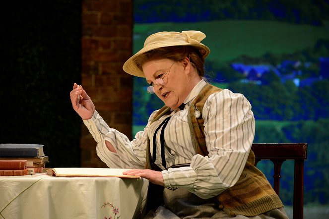 The Importance of Being Earnest - Photos